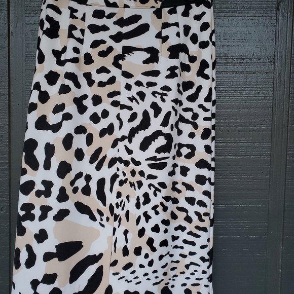 Worthington Pencil Skirt - Picture 4 of 4